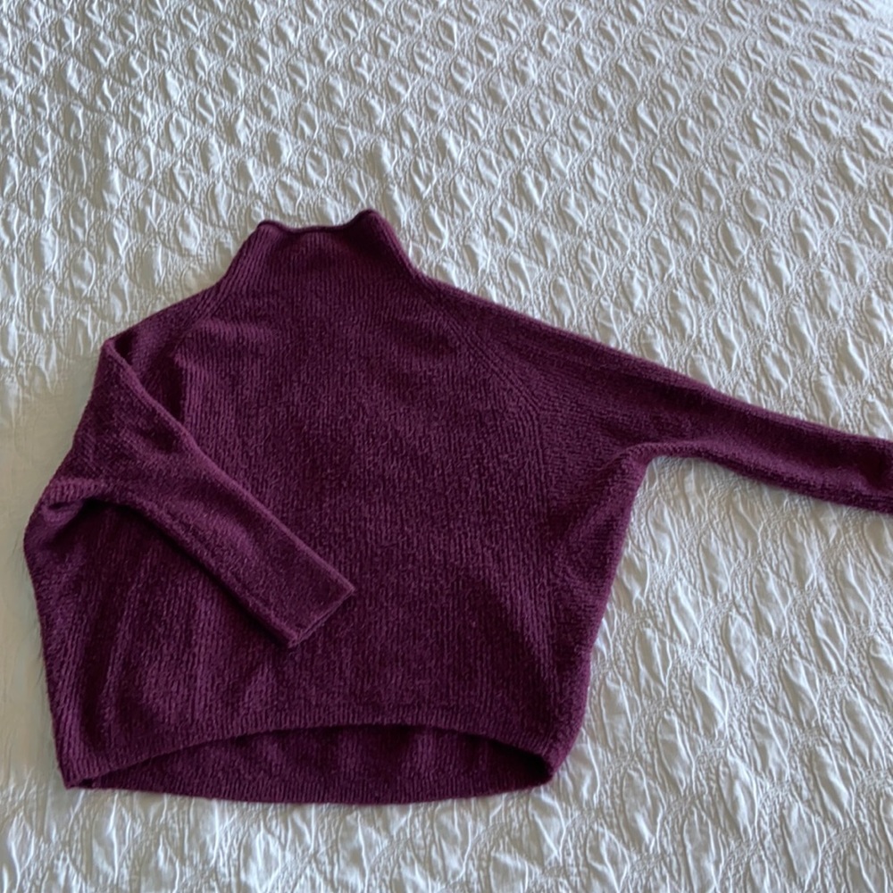 Lou & Grey LOFT Cozy Purple Turtleneck Sweater in Size: XS.